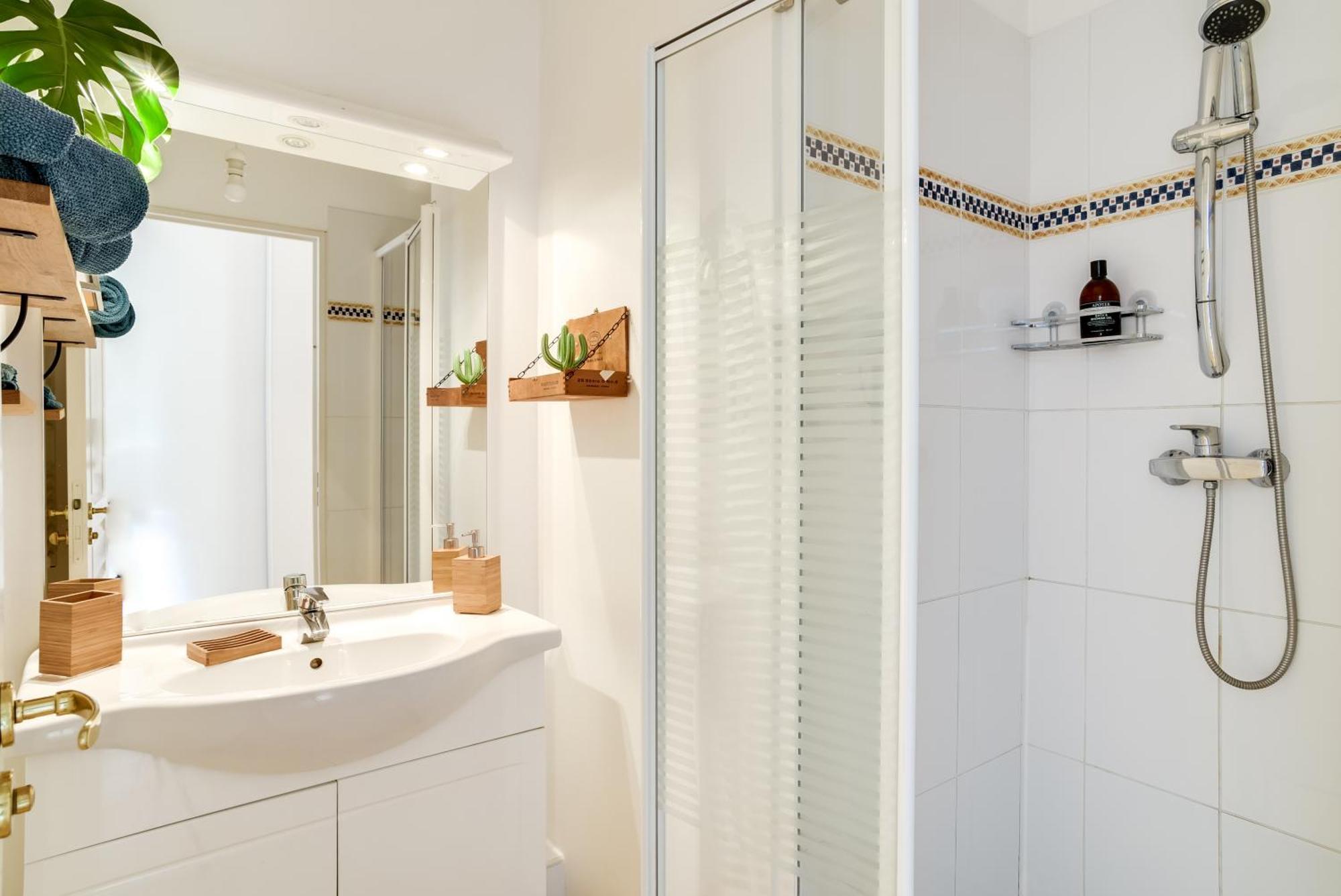 Votre Escale - Le Petit Montmartre Apartment Niort Ngoại thất bức ảnh
